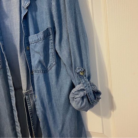 Buttons Jean Button Down Shirt - Picture 3 of 10